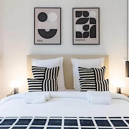 Apartment Elegant And Spacious 4-bedroom In 16th *